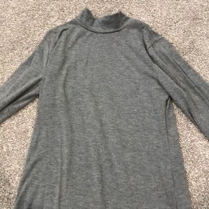 Cute simple grey turtle neck shirt